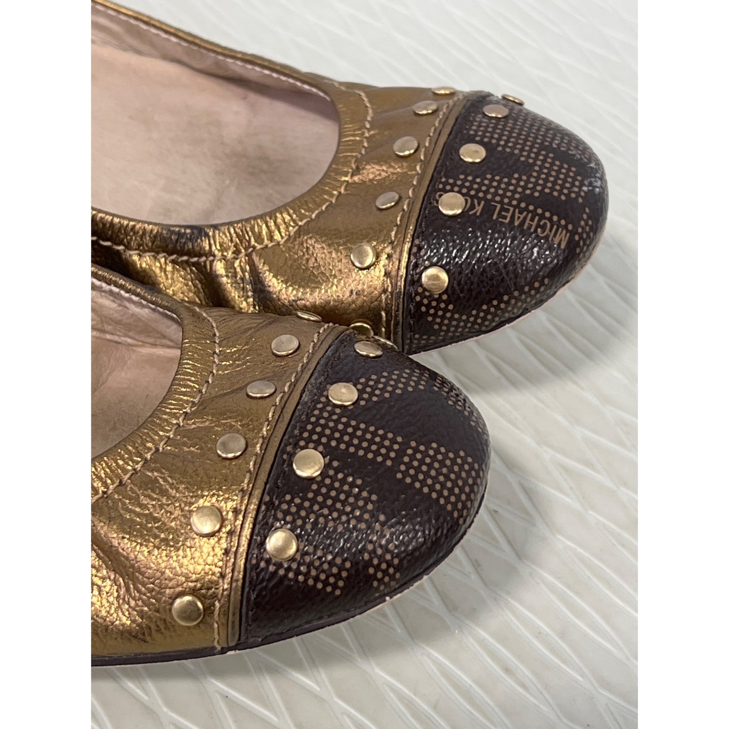 MICHAEL Michael Kors Studded Ballet Flats Womens 7 Round Toe Metallic Gold