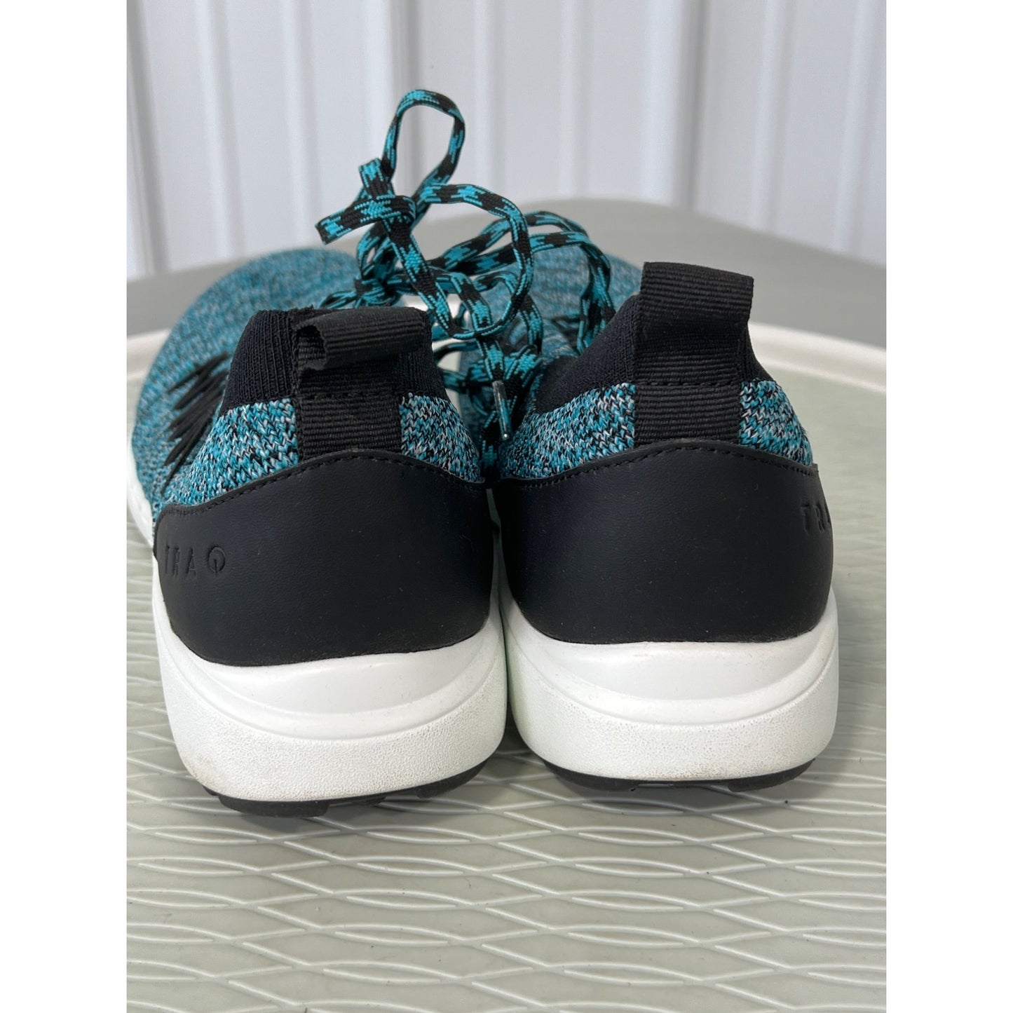 TRAQ by Alegria Synq 2 Lace Up Knit Sneakers Womens 38 Turquoise Athleisure