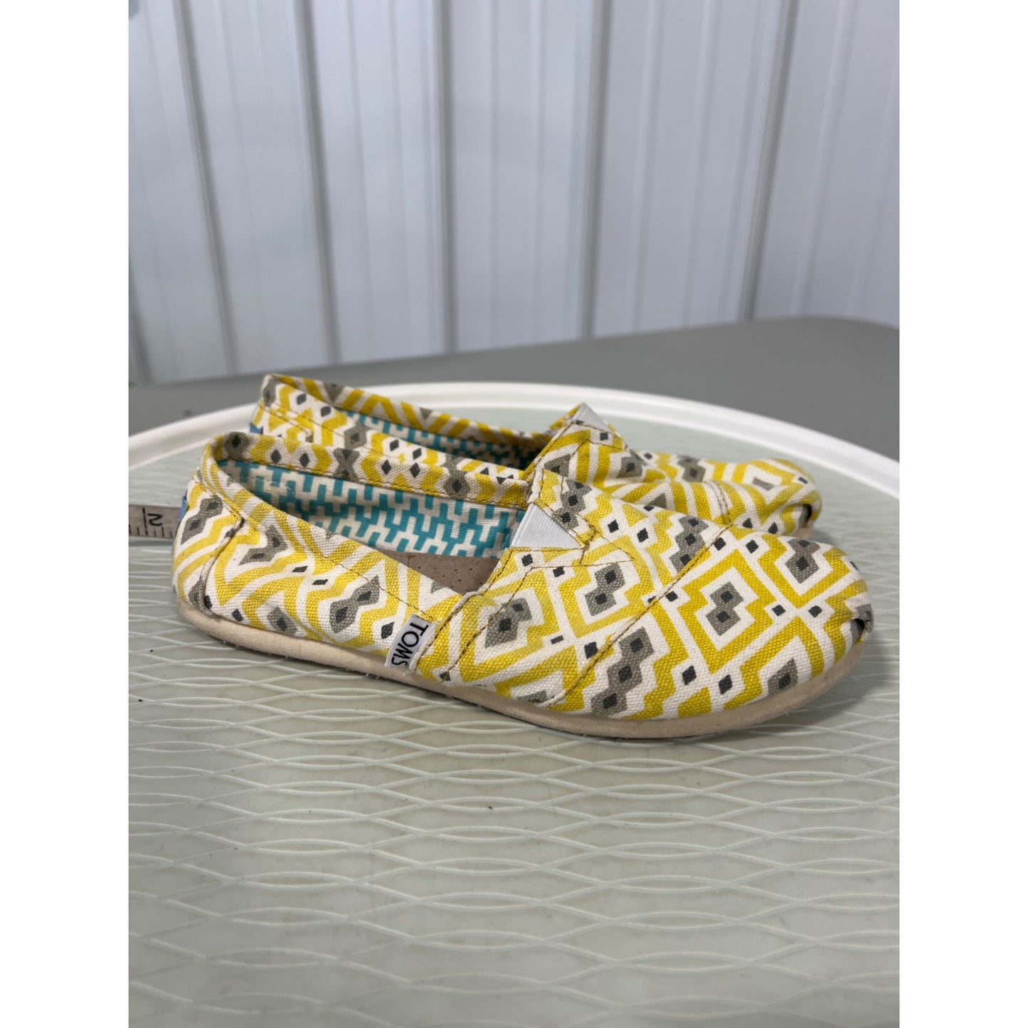 Toms Jonathan Adler Tribal Slip-On Flat Shoes Womens 5 Round Toe Canvas Yellow