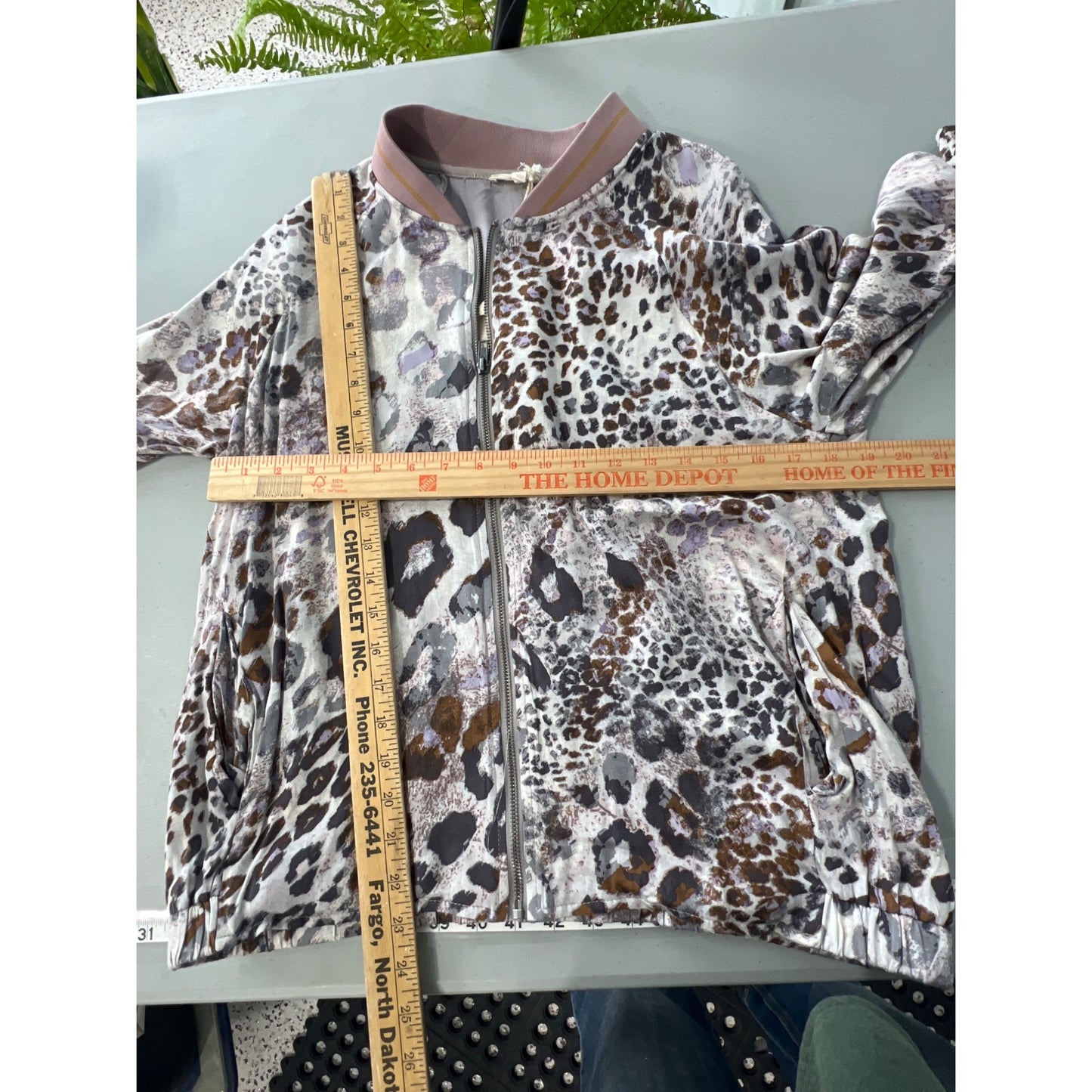 Mystree Full Zip Jacket Women L Cheetah Wild Animal Print Bomber Polyester NEW