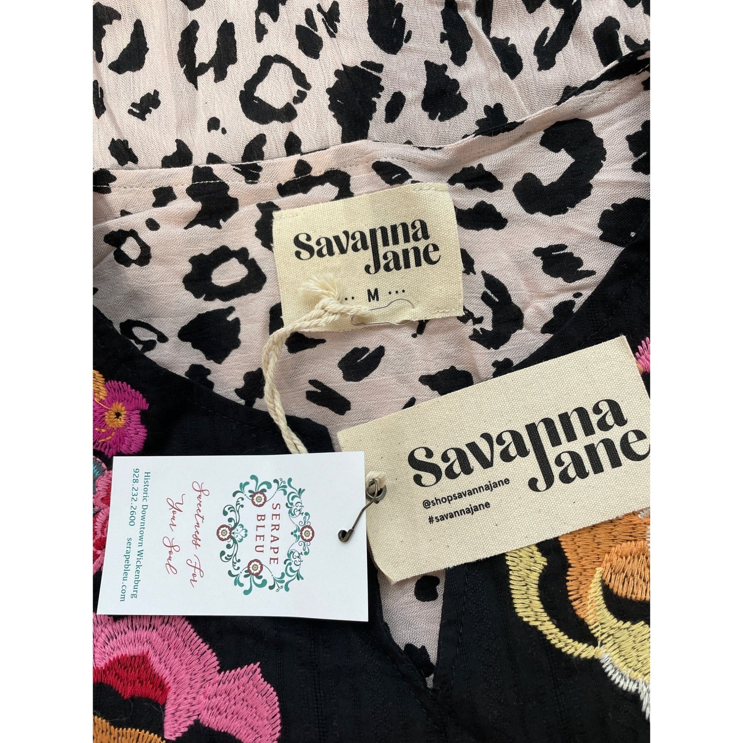 Savanna Jane Floral Embroidered Leopard Top Womens M Flutter Sleeve Rayon NEW